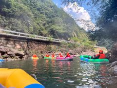 -安吉龙王山峡谷漂流