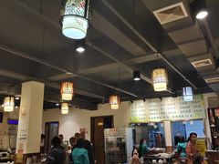 大堂-肖肖酸萝卜鱼火锅(总店)