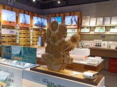 -LOOK眼镜·蔡司依视路配镜(宝山万达店)