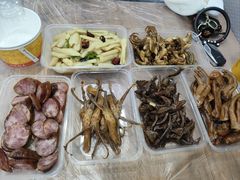 -蓝精灵饺子店