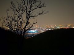 -鬼笑石后山停车场