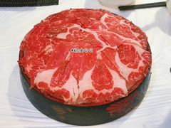 安格斯牛肉-鲜入围煮花胶鸡海鲜火锅