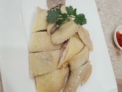 白斩鸡-麒麟中餐厅·经典粤菜·地道菜式老字号(广州长隆酒店)