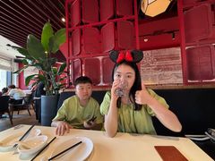 -巷子宽·酸菜鱼(迪士尼小镇店)