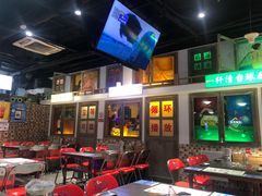 -马路牙子烧烤音乐酒馆(望京店)