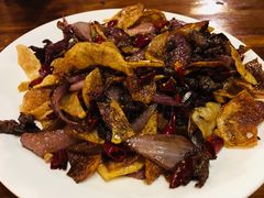 干烧土豆牛肉-老街坊餐吧