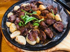 -老东镇啤酒屋海鲜加工·蒸汽海鲜·海鲜烧烤(台东店)