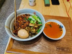 -呼啦面馆·头牌豌杂面(建新东路店)