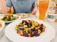 -汗腾格里·风味餐厅(新疆驻京办店)