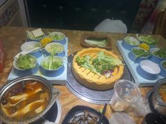 -塔兰齐新疆孜然火锅(鲤鱼山路店)