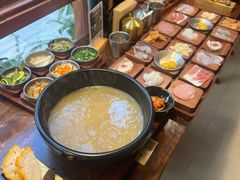 -银米·云南传统过桥米线(双廊黑金冠店)