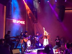 -TZ House音乐现场(来福士中心店)