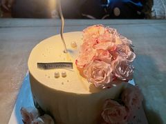 -山与蓝·轻糖鲜果蛋糕(勒泰店)