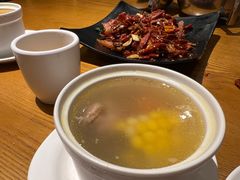 -隔壁老王·家常云南菜(花巷店)