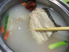 -风情丽江斑鱼火锅(孙家沟西南路80号店)