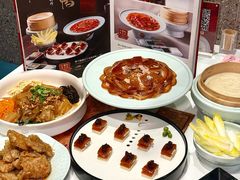 -红樱桃·欢乐餐厅(太原里店)
