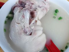-雷祖芳老妈蹄花店