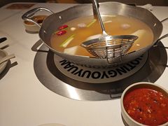 -左庭右院鲜牛肉火锅(金山万达店)
