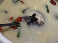 鱼钩鱼炖汤-老阿爸鲜鱼土菜(园区永旺店)
