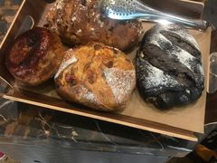 多谷物面包-红跑车(朝晖店)