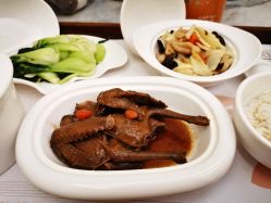 -莉泽月子中心(凯旋江景店)