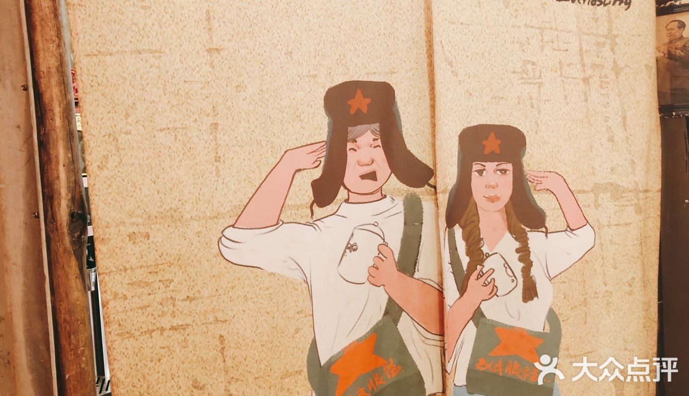 吃到家乡味道，特别喜欢吃那个虾滑，鲜美，回味无穷