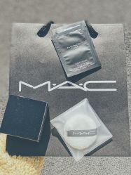 -M·A·C
