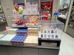 -泡泡玛特POPMART (北京超极合生汇店)