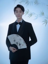 -樱花婚纱摄影