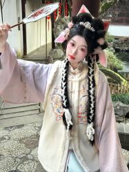 -一揽芳华汉服旗袍体验馆(拙政园店)