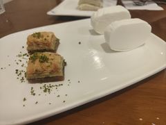 -MADO冰淇淋咖啡馆(淘金店)