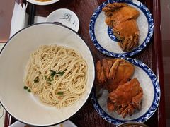 -百年老字号·观振兴蟹黄面·三虾面·苏式面(观前街富仁坊巷店)