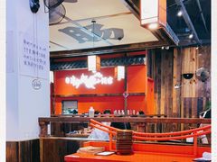 大堂-先启半步颠小酒馆(白麓里店)