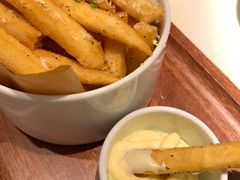 -阿妮叶李(光谷世界城店)