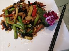鲜芦笋鸡松菌炒兰-朱仔记食府(江南大道店)