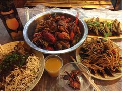 -巴厘龙虾·榜首油焖大虾(音乐学院·沿江酒馆店)