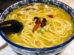 -轻捞慢起面馆(新世界百货店)