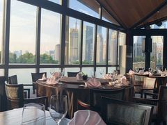 靠窗位-三利音·东方司宴(外滩店)