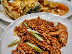 -湖畔鲁菜·二十年老字号餐厅(大明湖店)