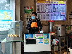 -花溪牛肉米粉(科园二路店)