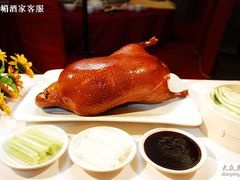 峨嵋酒家专利菜品——樟茶烤鸭-峨嵋酒家(德内店)