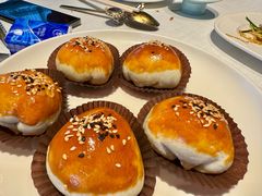蜜汁叉烧酥-香港龙凤楼(巨鹿路洋房店)