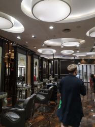 -八佰伴8008星级形象店
