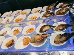-曼格活海鲜·牛排自助(光明蓝鲸店)