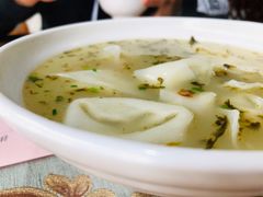 黄鱼馄饨-洪大妈·黄鱼面(金山嘴渔村店)