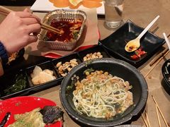 -何师烧烤·香辣蟹·川菜·30年老品牌(太古里旗舰店)