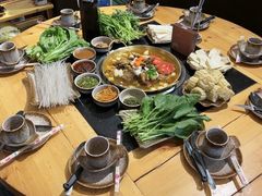 -顶顶汤火牛排火锅·经典铜锅涮肉