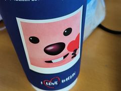 -瑞幸咖啡(上海财经大学地铁站1号口店)