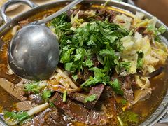 锅仔驴杂-闫家驴肉老店(华电一校店)