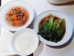 -鲸育宝宝月嫂(徐汇店)